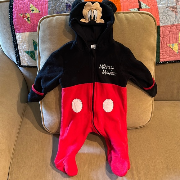 Infant Mickey Mouse onesie Sz 0/3 mos + Santa tunic and hat Sz 3-6 mos - Picture 2 of 8